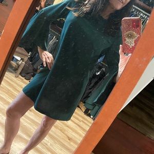 Green short dress with flared sleeves